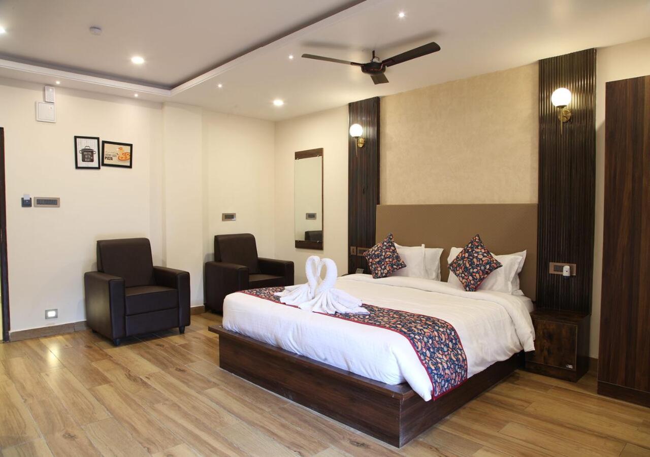 Dakshin Suites Srikakulam Екстериор снимка